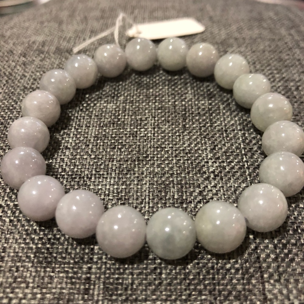 Beautiful light purple Jade Bracelet